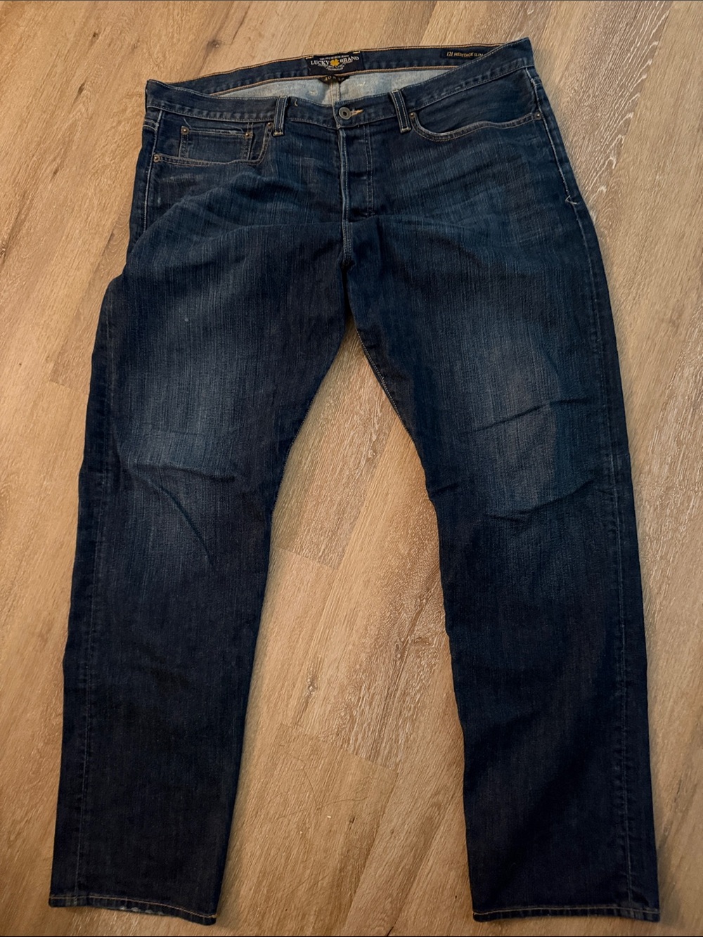 Lucky Brand Men's Dark Blue Denim Jeans - Classic Straight Fit